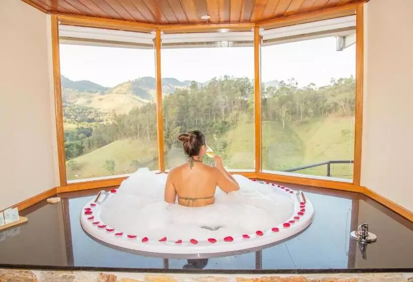 Majatalo Chalé Pedra Madeira