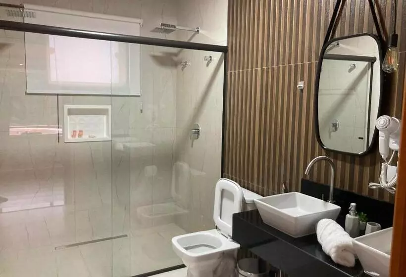 Majatalo Chalé Pedra Madeira