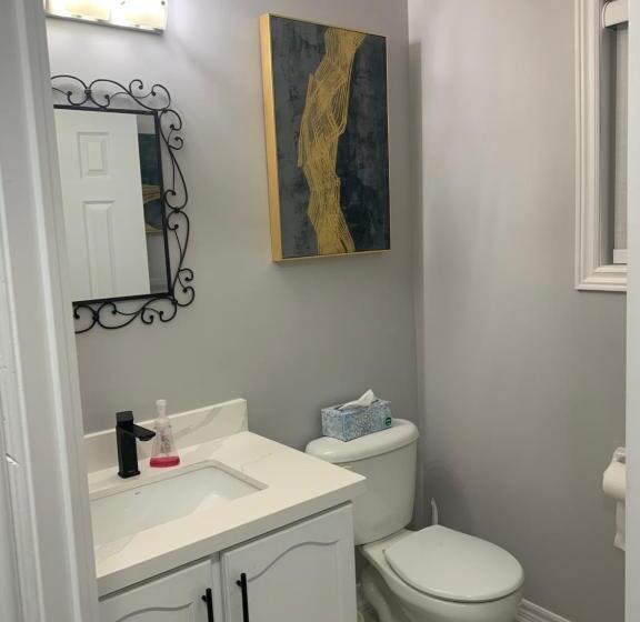 Panzió Short Term Room In Toronto Six Four Seven Seven Two Zero Five Three Six Eight