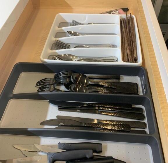 Panzió Short Term Room In Toronto Six Four Seven Seven Two Zero Five Three Six Eight