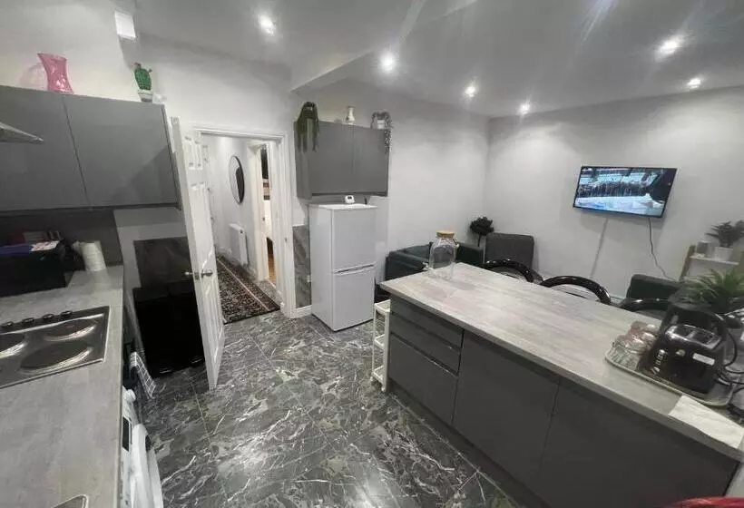 Majatalo Tarleton House