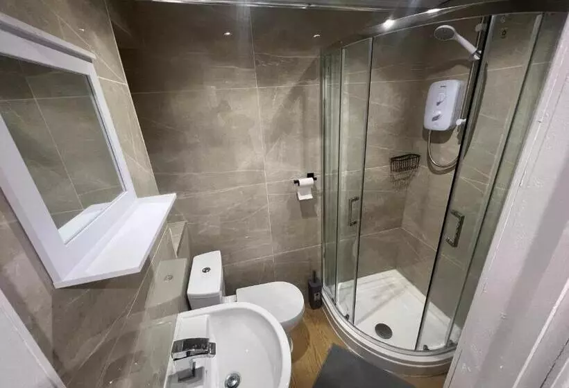 Majatalo Tarleton House