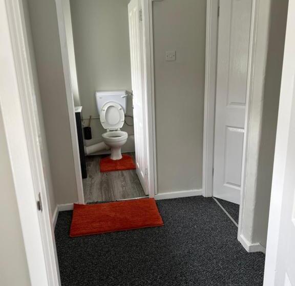 ペンション The Coral Guest House 1 Fratton Park Portsmouth