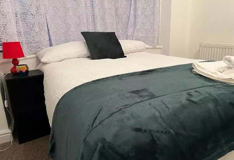 Majatalo The Coral Guest House 1 Fratton Park Portsmouth