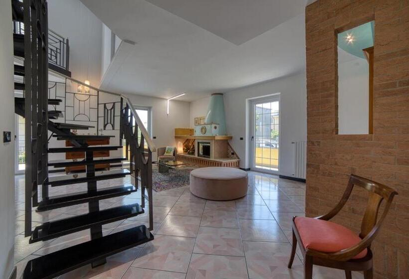 פנסיון Villa Alba