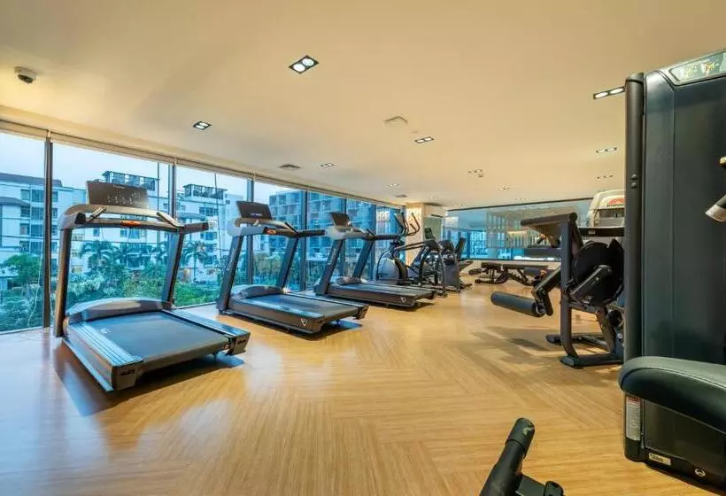 Salaya One Hotel & Service Apartment