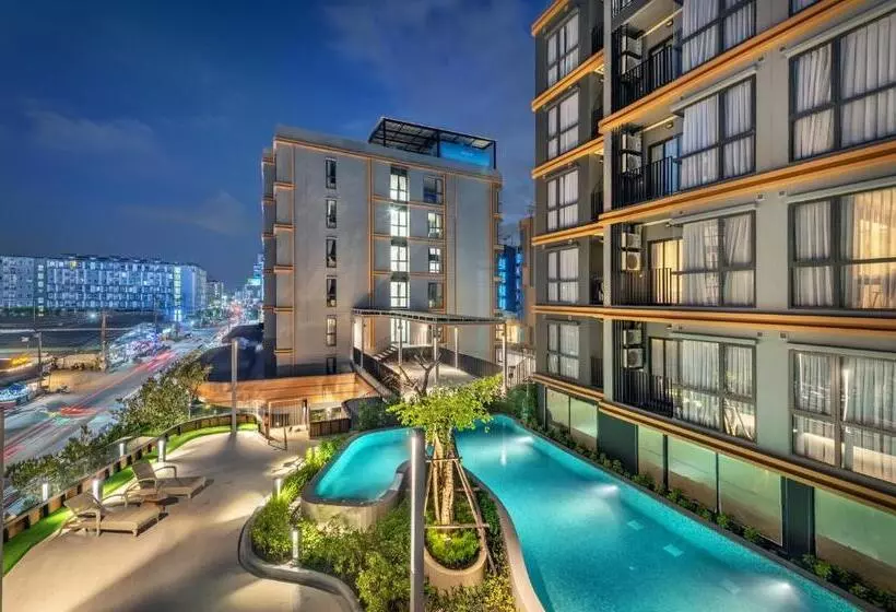 Salaya One Hotel & Service Apartment