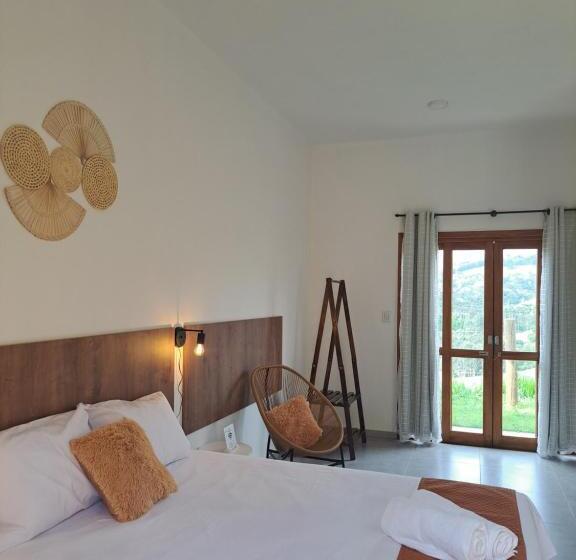 Schronisko Embahu Suítes Vista Para Pedra Do Baú E Banheira De Imersão