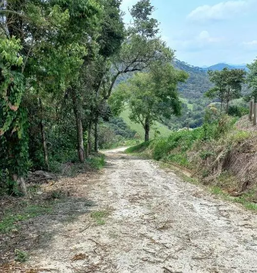 Retkeilymaja Embahu Suítes   Vista Para Pedra Do Baú E Banheira De Imersão