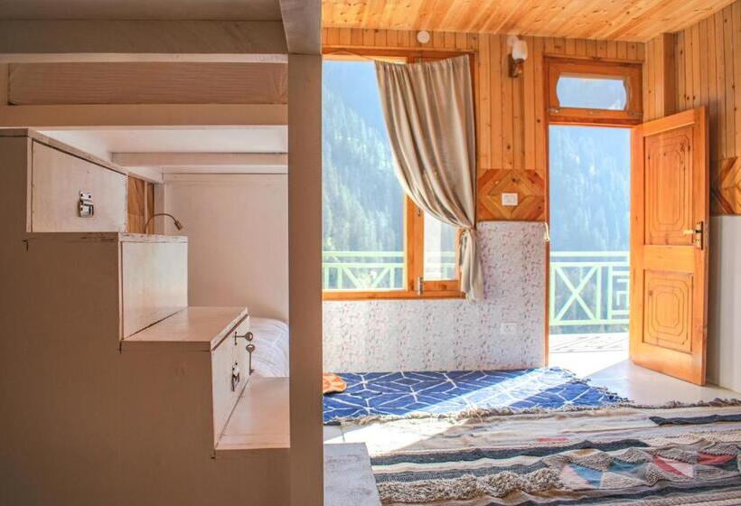 Albergue Firgun Chapter Jaan