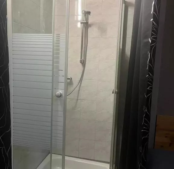 ユースホステル Hipokratios 3 Zimmer Mit Gemeinschaft Wc
