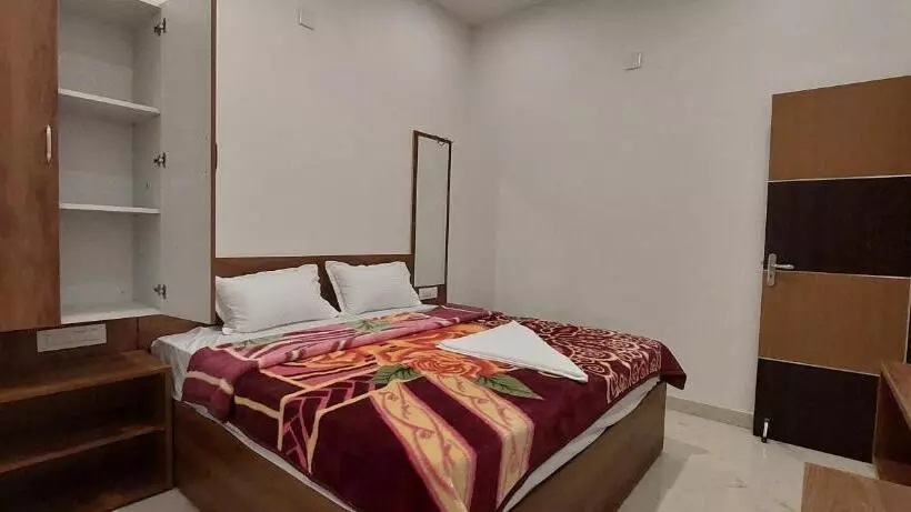 Aamiaismajoitus (B&B) Anya Paradise