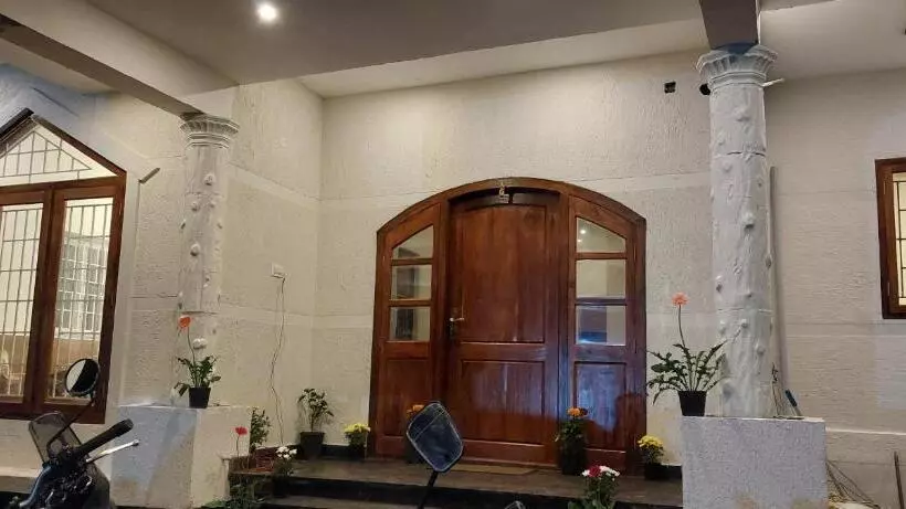 Aamiaismajoitus (B&B) Anya Paradise