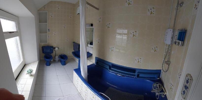 민박 Keeles Townhouse