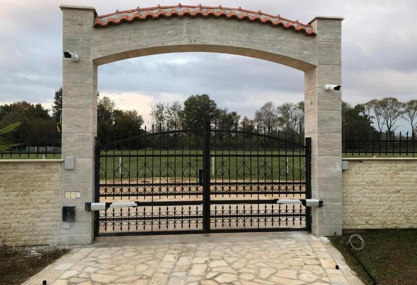 تختخواب و صبحانه Villa 100 Palme