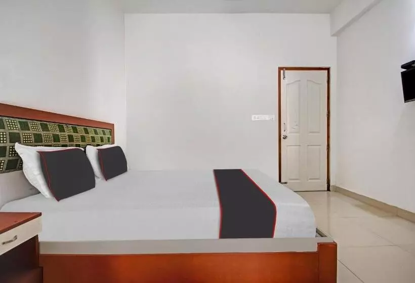 Collection O 81198 Maqintosh Hotel Thekkady
