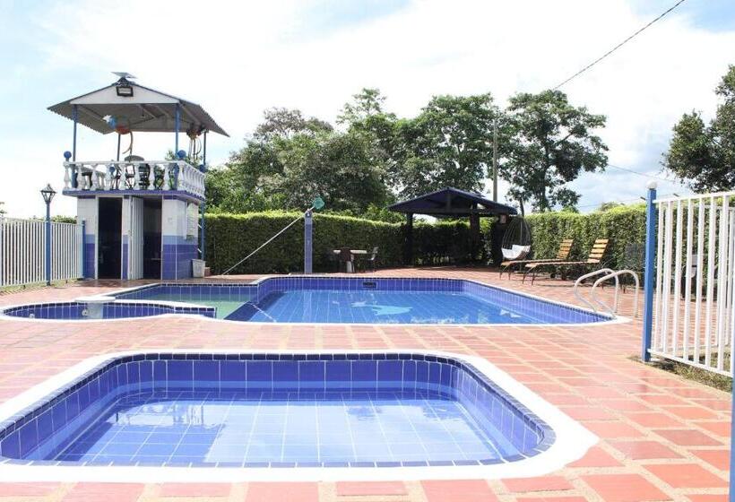 هتل Finca Villa Yuliana