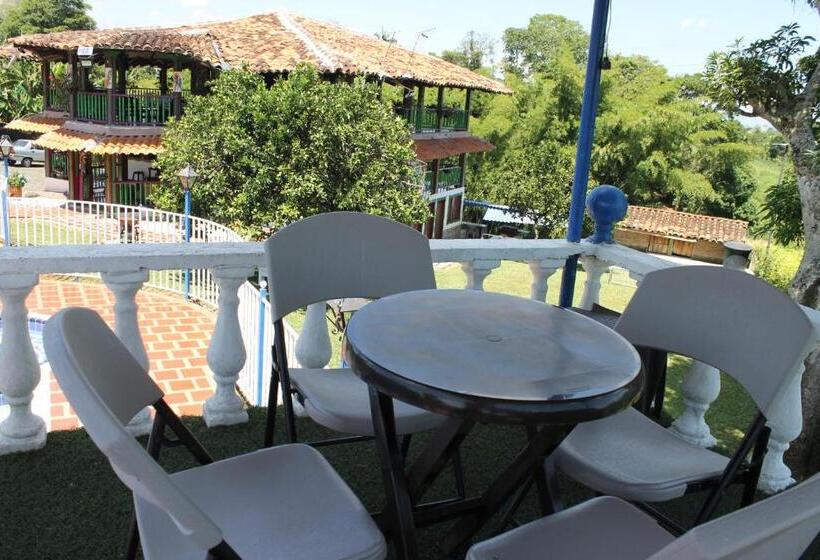 هتل Finca Villa Yuliana