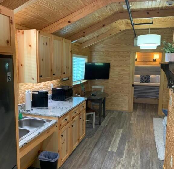 فندق Juneberry Ridge