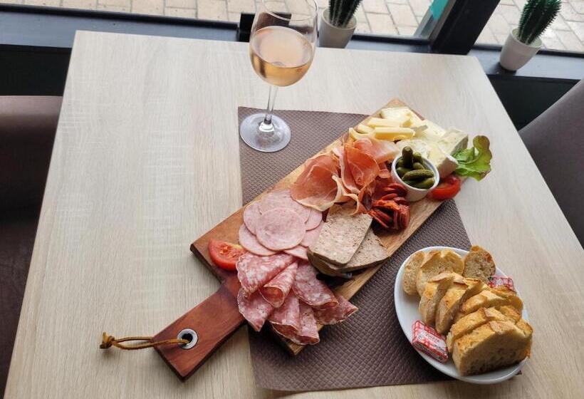 酒店 Le Petit Montmartre