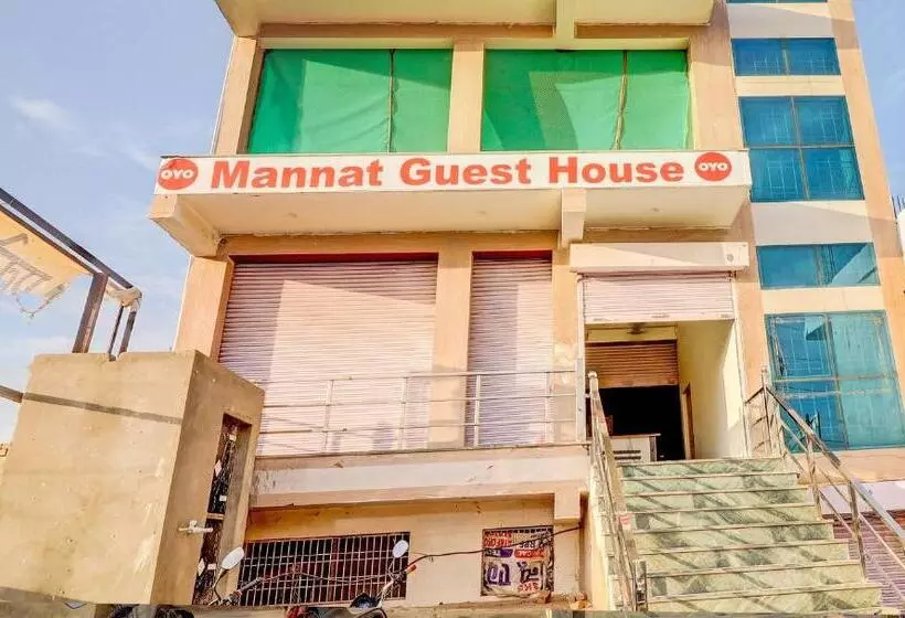 Hotelli Oyo 81438 Mannat Guest House