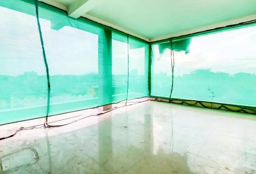 Hotelli Oyo 81438 Mannat Guest House