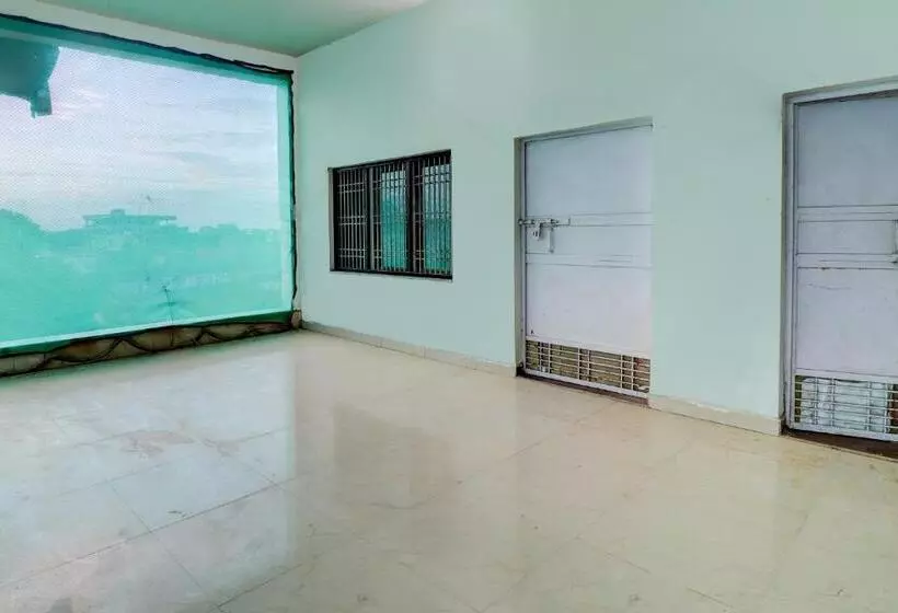 Hotelli Oyo 81438 Mannat Guest House
