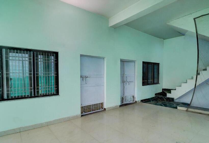 호텔 Oyo 81438 Mannat Guest House