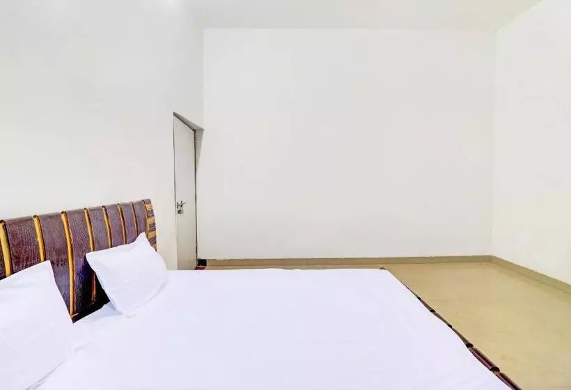 Hotelli Oyo 81438 Mannat Guest House
