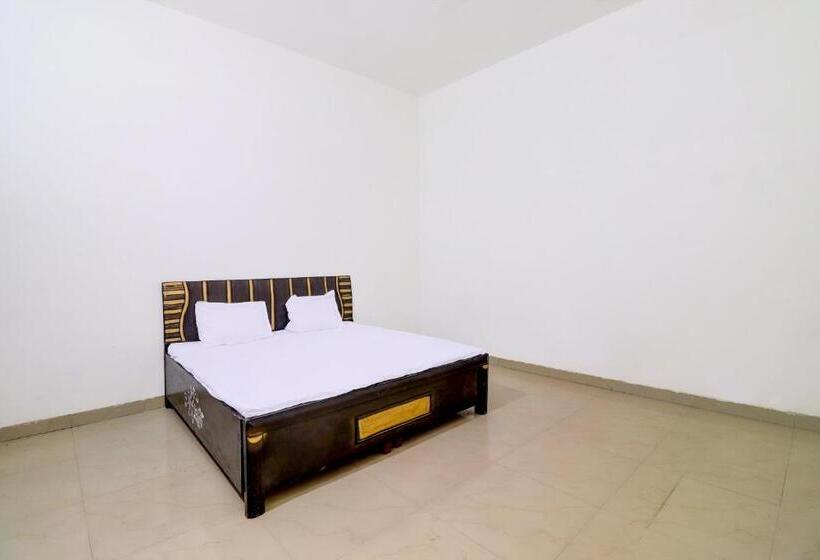 호텔 Oyo 81438 Mannat Guest House