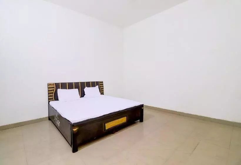 Hotelli Oyo 81438 Mannat Guest House