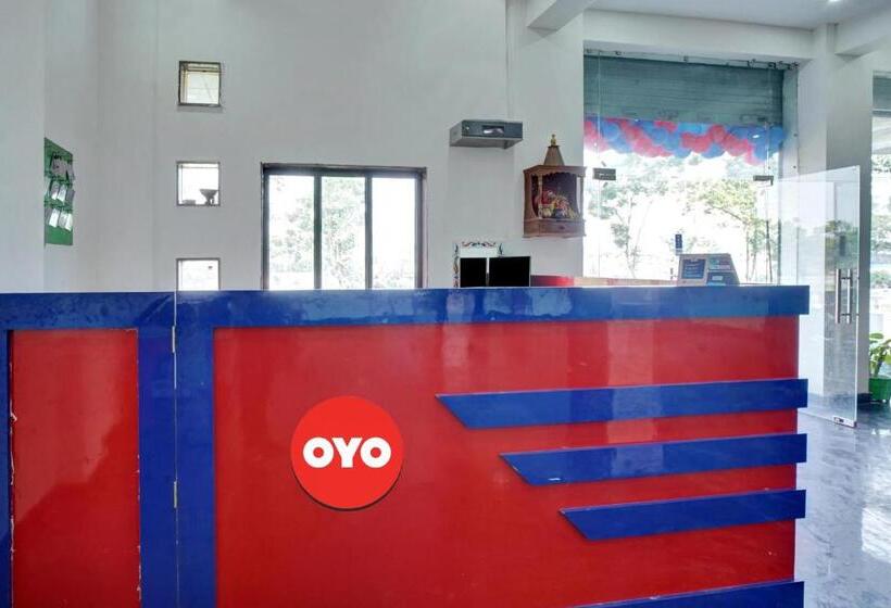 Отель Oyo Flagship 81277 Om Shanti Aavashiya