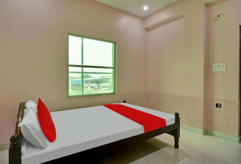 Отель Oyo Flagship 81277 Om Shanti Aavashiya