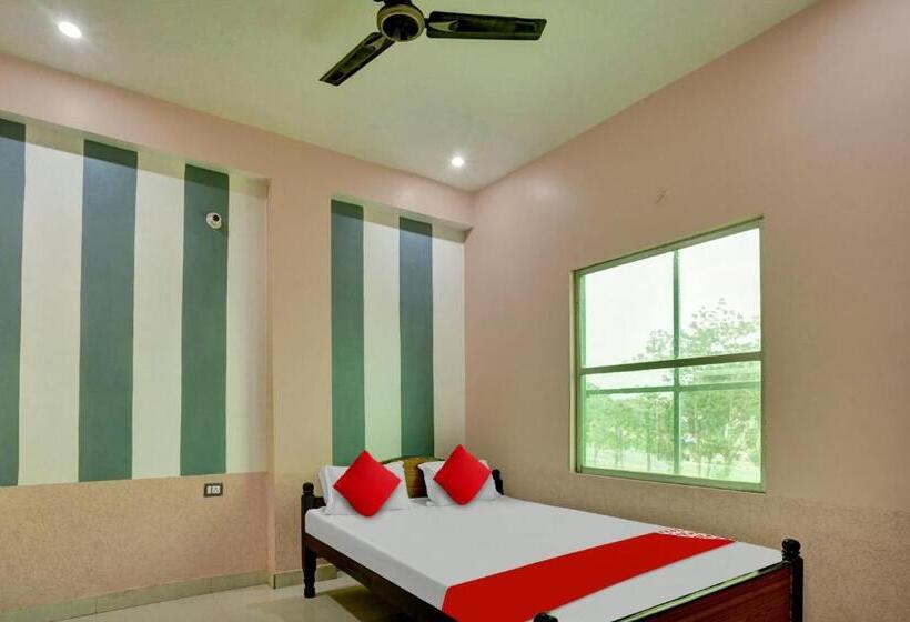 Отель Oyo Flagship 81277 Om Shanti Aavashiya