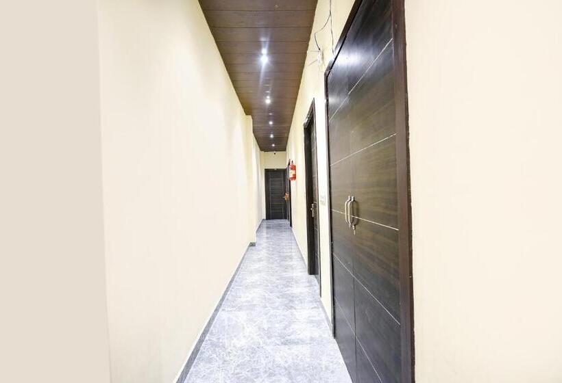 Fabhotel Shiva Residency