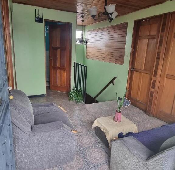 هتل Paradise Alajuela