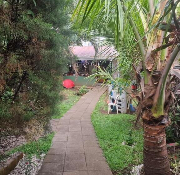 هتل Paradise Alajuela