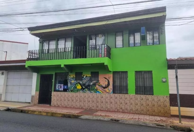 هتل Paradise Alajuela