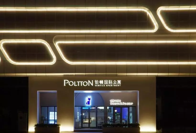 Hotelli Poltton Century
