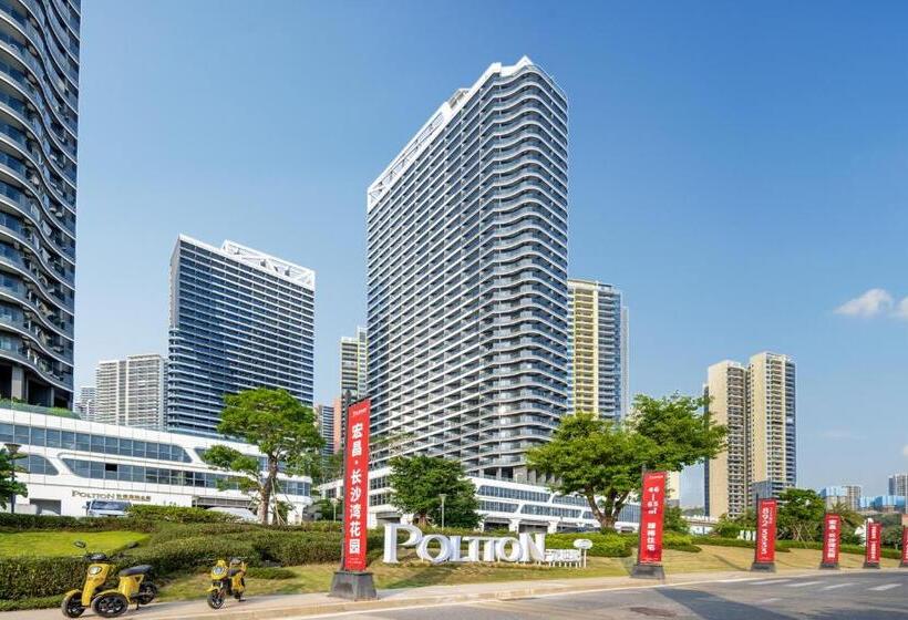 Отель Poltton Century