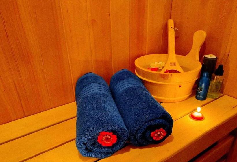 هتل The Waiting Lodge