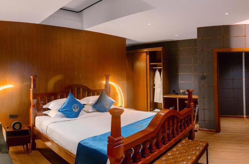 هتل The Waiting Lodge