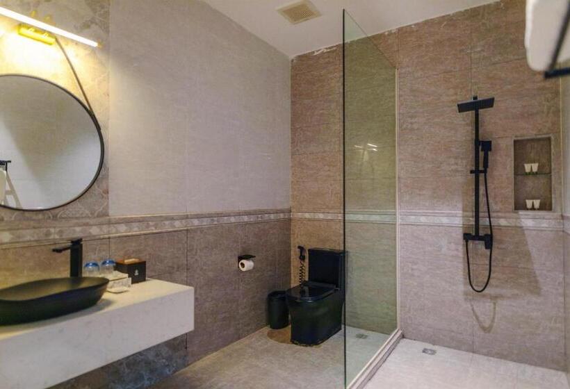 هتل The Waiting Lodge