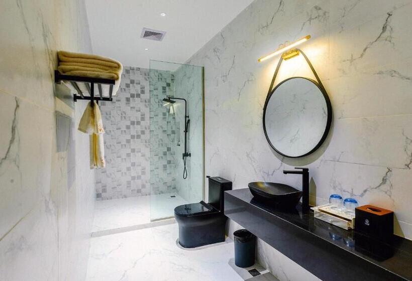 هتل The Waiting Lodge