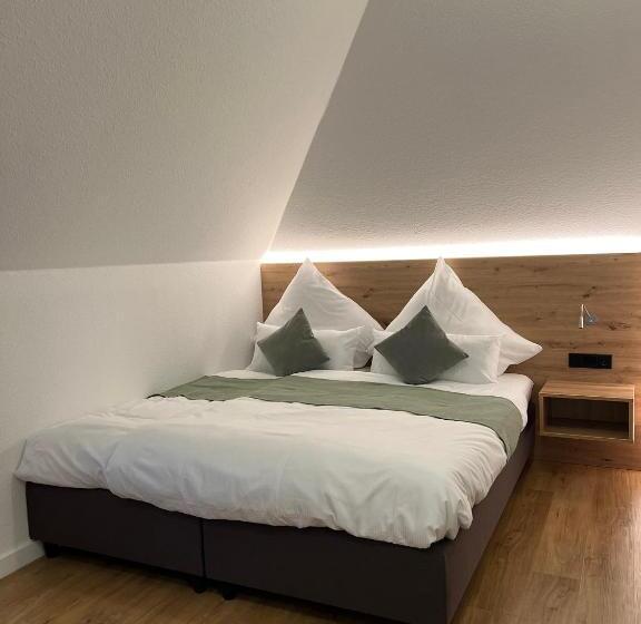 ホテル Vorgebirgsblick Restaurant Biergarten Gästehaus