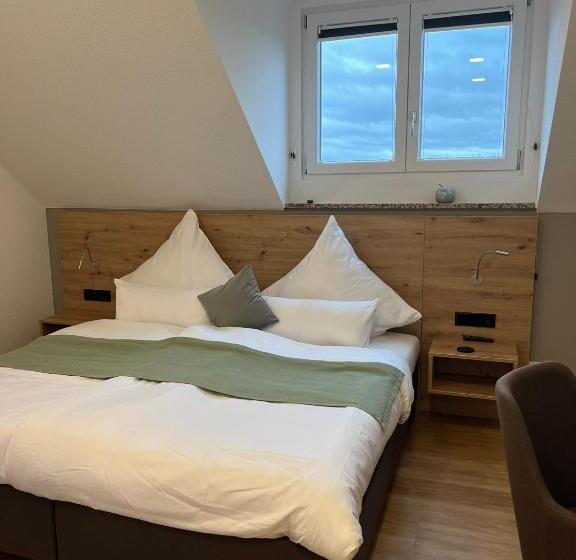 ホテル Vorgebirgsblick Restaurant Biergarten Gästehaus