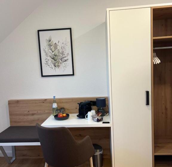 ホテル Vorgebirgsblick Restaurant Biergarten Gästehaus