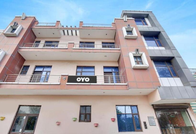 Oyo Flagship 81310 Hotel Sunrise