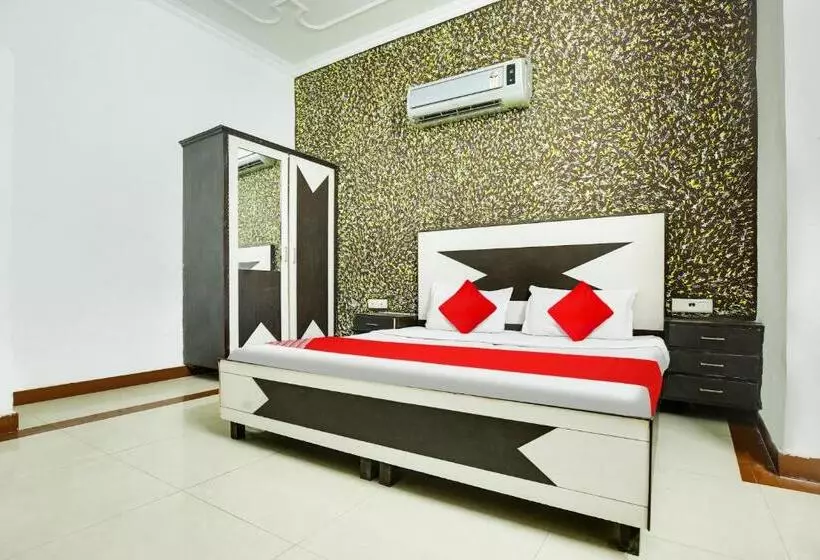 Oyo Flagship 81310 Hotel Sunrise