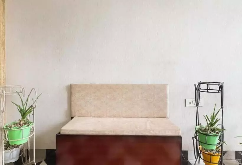 Oyo Flagship Hotel Green Apple